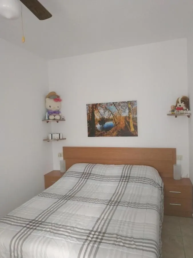 Apartament 3 Persones Amb Piscina Comunitaria Terrassa Amb Vistes Canal I Llac St Maurici Empuriabrava 0*,  Espagne